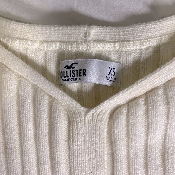 Hollister Off The Shoulder Knit Top - Picture 7 of 7